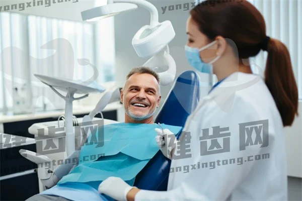 日照活动义齿费用是多少？2025年活动义齿价格表曝光，附BPS全口吸附义齿费用信息。